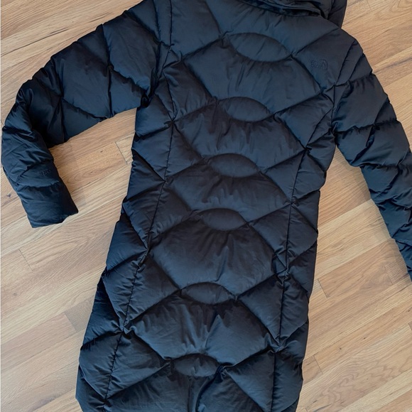 The North Face Women's Miss Metro II Black Hooded Puffer Parka winter Coat - Picture 3 of 6